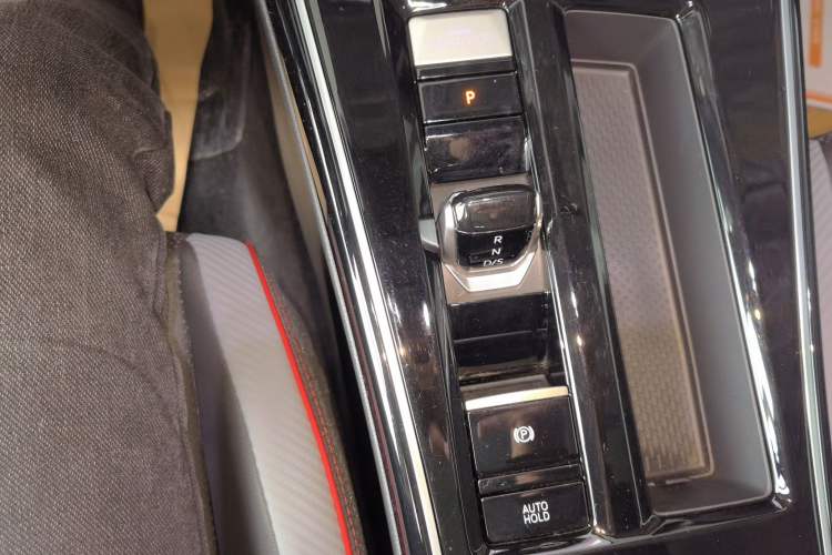 Used Volkswagen Lamando 2024 Lavida L 280TSI DSG Cool & Spicy Edition