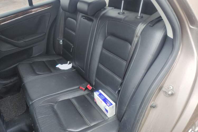 Used Volkswagen Bora 2013 1.6L Automatic Luxury Model
