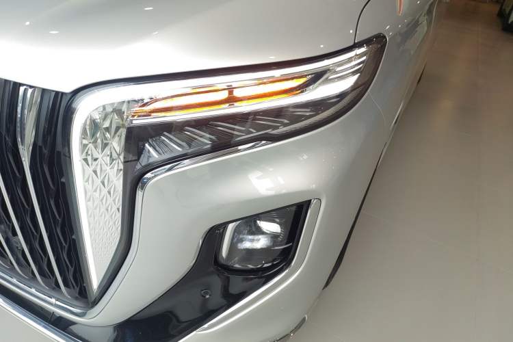 Used Hongqi HQ9 2023 2.0T Smart Connect Flagship Edition