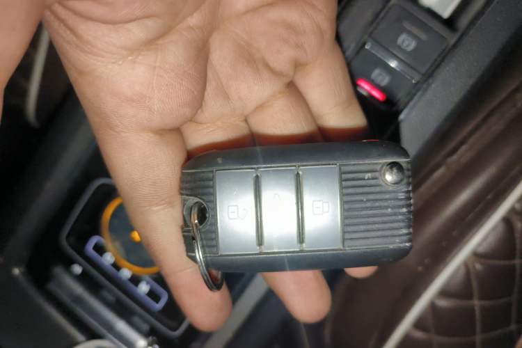 Used Roewe i6 New Energy 2019 PLUS 50T 4G Connected Glory Luxury Edition Vehicle Key