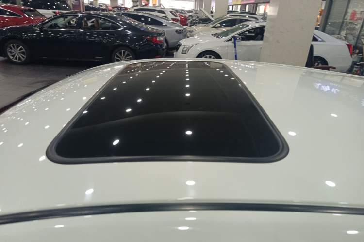 Used Hyundai Verna Ray 2014 1.4L Automatic GLX
