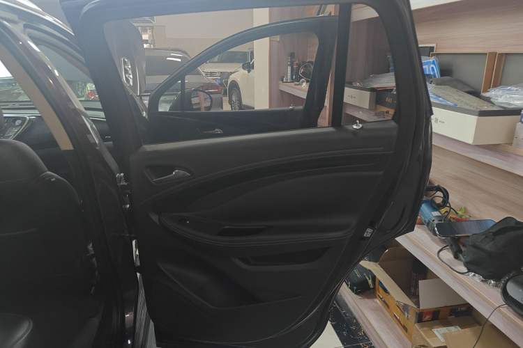 Used Buick Envision 2017 20T Two-Wheel Drive Leading Version
