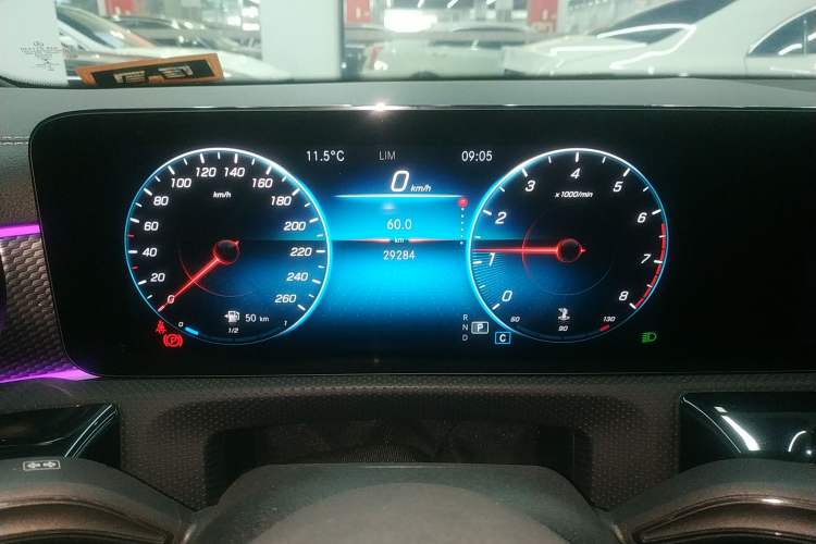 Used Mercedes-Benz A-Class 2021 A 200 L Sport Sedan Fashion Model
