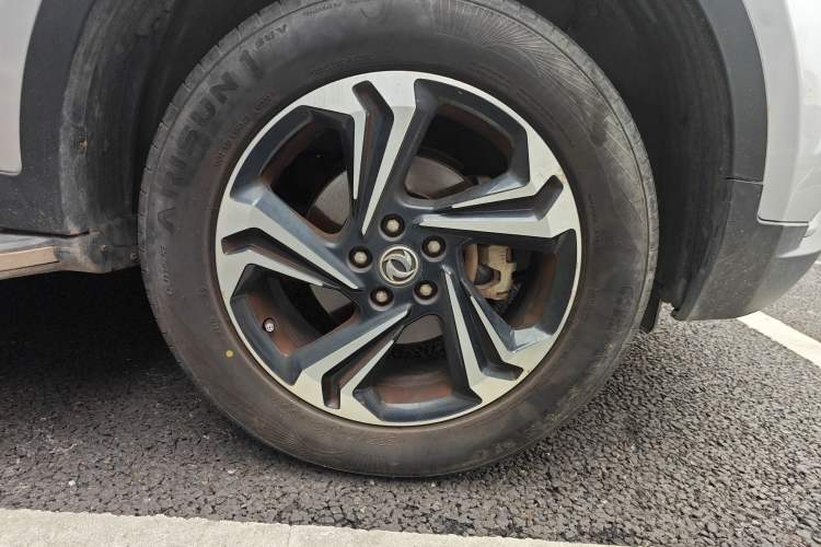 Used Dongfeng Aeolus AX7 2016 2.0L Automatic Zhiyi Trim Right Front Wheel Hub