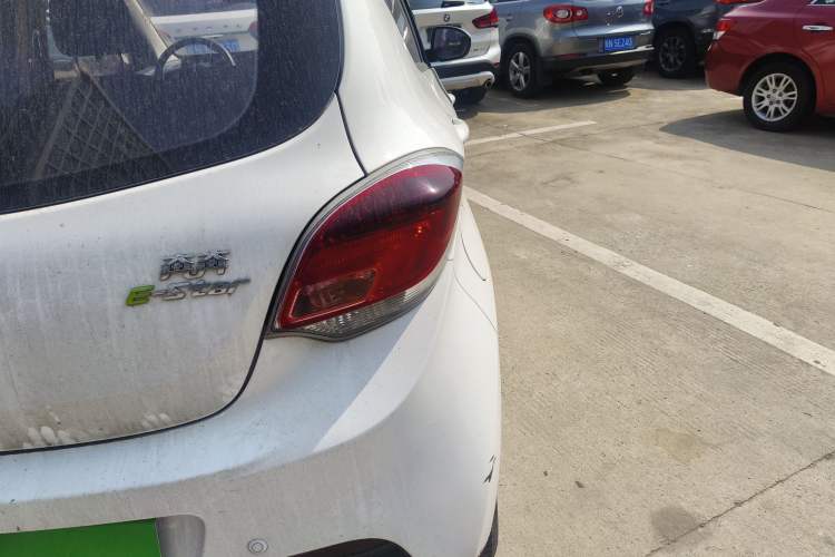 Used Oshan Benni E-Star 2022 Qingxin Edition Colorful Model Lithium Iron Phosphate