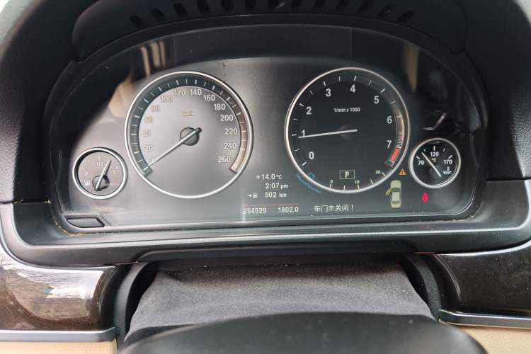 Used BMW 5 Series 2013 525Li Luxury Model