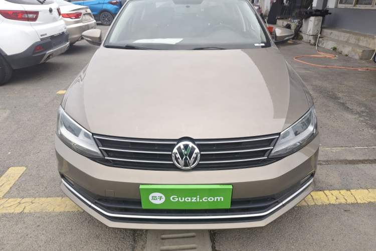 Used Volkswagen Sagitar 2017 1.6L Automatic Comfort Model Front