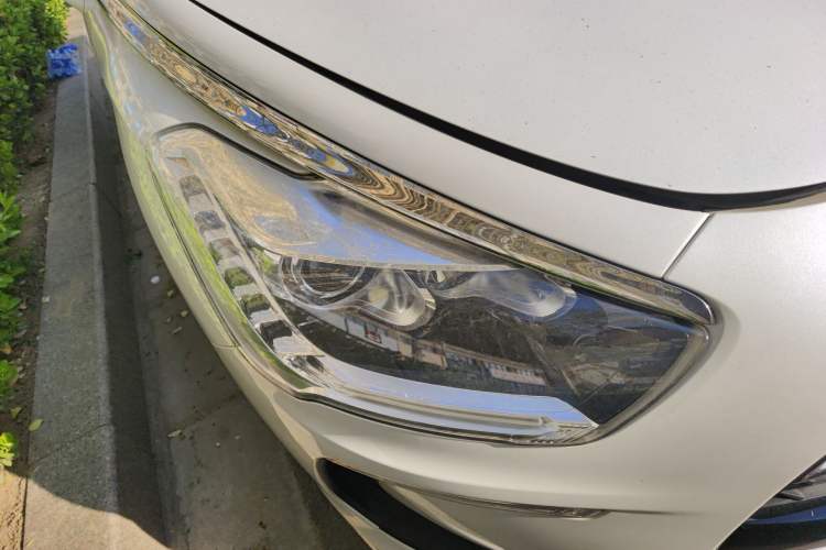 Used DS 5 2013 1.6T Luxury Edition THP200 Right Front Headlight