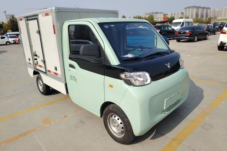 Used REACH MINI Truck 2023 120km Long Wheelbase Van-Type Striving Edition
