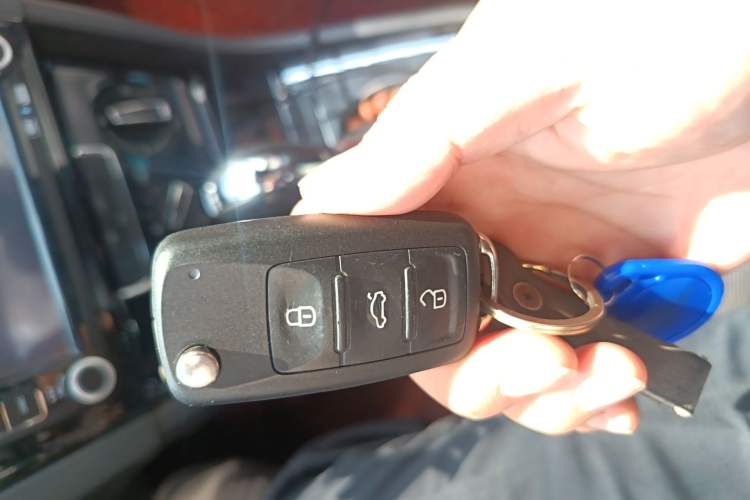 Used Volkswagen Bora 2014 1.4TSI Automatic Sportline Vehicle Key