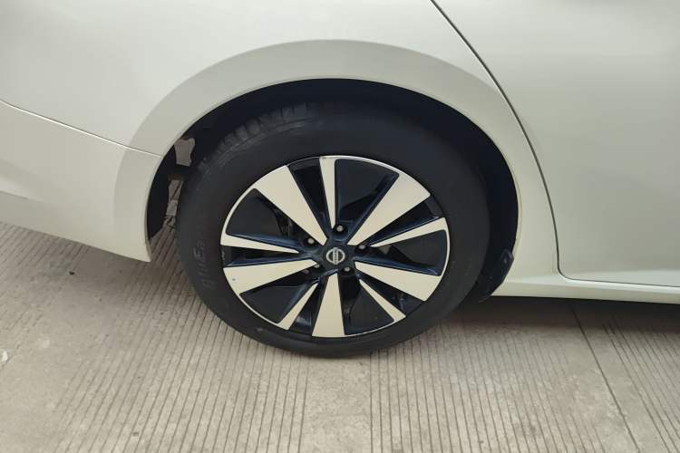 Used Nissan Teana 2021 2.0L XL Upper AD1 Smart Drive & Navigation Edition Right Rear Wheel Hub