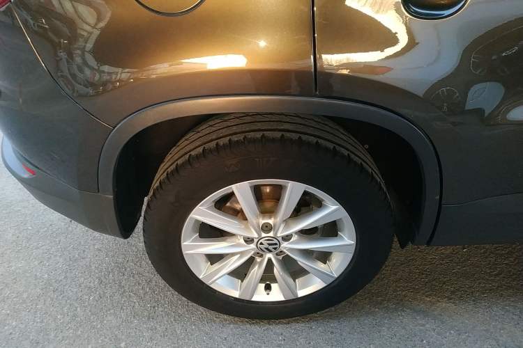 Used Volkswagen Tiguan L 2017 300TSI Automatic Two-Wheel Drive Silk Road Comfort Edition