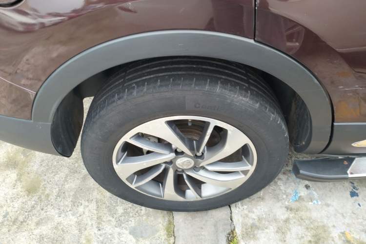 Used Baojun 560 2016 1.8L iAMT Luxury Model Right Rear Wheel Hub