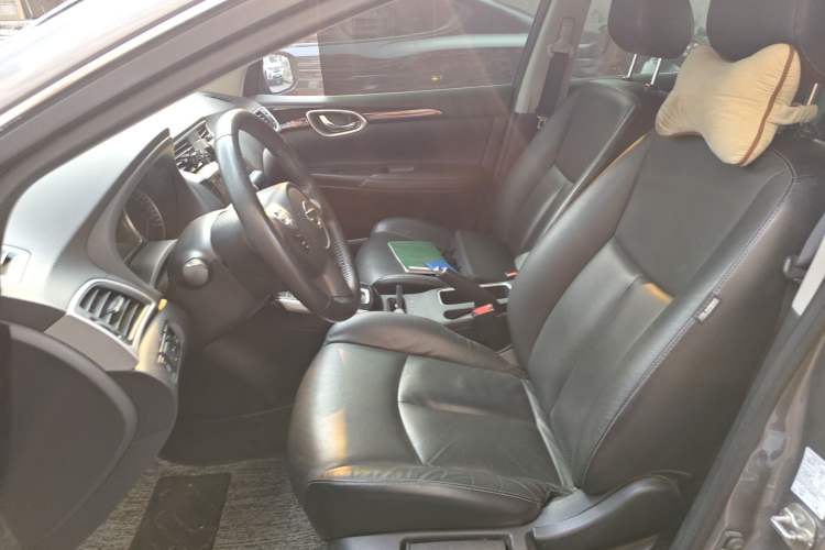 Used Nissan Sylphy 2019 1.6XV CVT Smart Connect Luxury Edition China VI Standard Left Front Seat