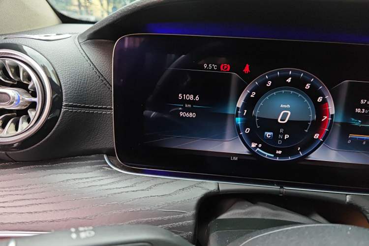 Used Mercedes-Benz E-Class 2019 Restyled E 300 L Sporty and Stylish Edition
