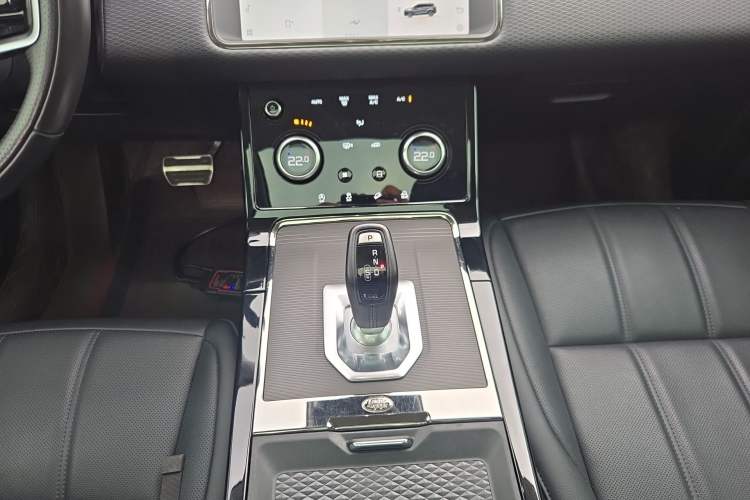 Used Land Rover Range Evoque 2023 Aurora L 200PS Elite Edition
