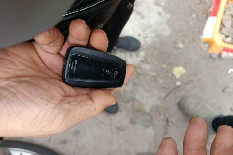 Used Toyota RAV4 2022 2.0L CVT Two-Wheel Drive Fashion Plus Edition