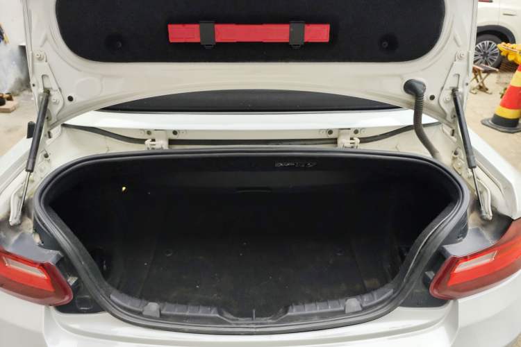 Used BMW 2 Series 2015 218i Convertible Coupe
