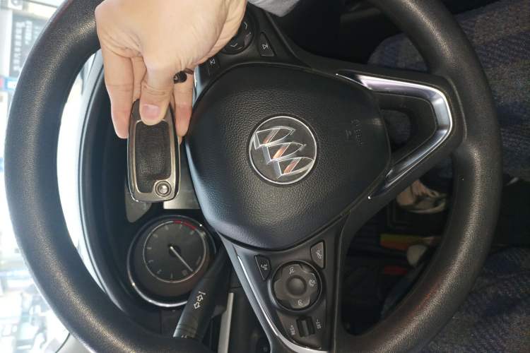 Used Buick Verano 2019 Sedan 20T Dual-Clutch Leading Model Vehicle Key