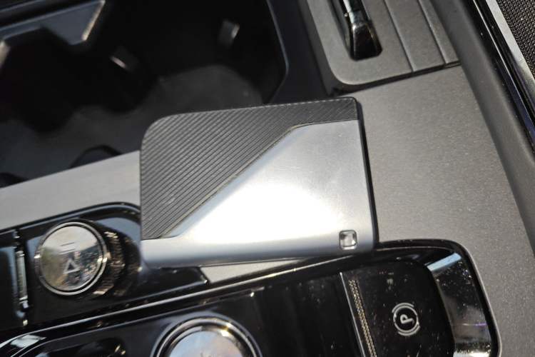 Used Lynk & Co 09 EM-P 2021 2.0T PHEV Halo Seven-Seater Interior 1