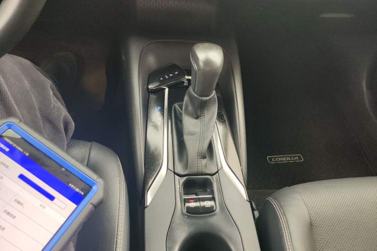 Used Toyota Corolla 2021 1.2T S-CVT Luxury Edition Gear Lever