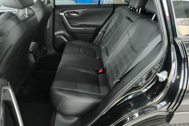 Used Toyota Wildlander 2022 2.0L CVT Two-Wheel Drive Luxury PLUS Edition Left Rear Seat