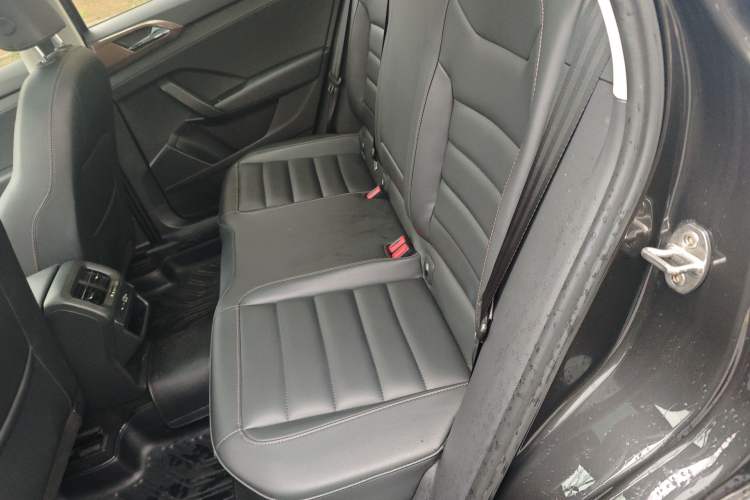 Used Volkswagen Tharu 2021 280TSI Two-Wheel-Drive Luxury Edition Left Rear Seat