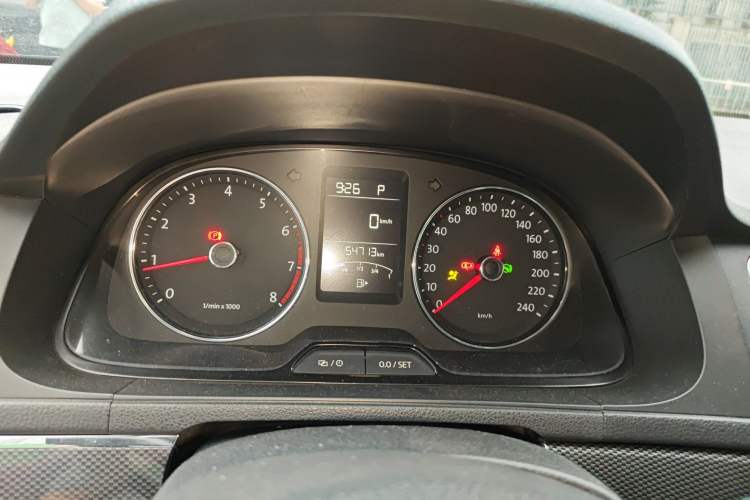 Used Volkswagen Cross Lavida 2014 1.6L Automatic Instrument Cluster
