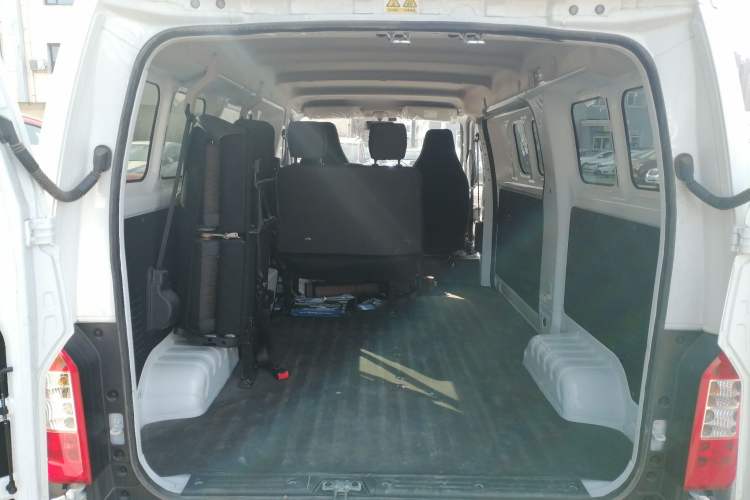 Used Karry Jiangtun E5 2024 268 km Range Open-Window 6-Seater Version
