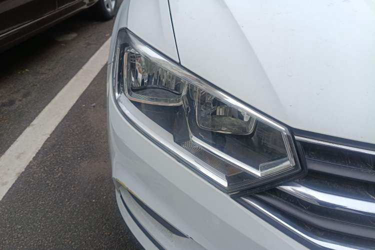 Used Volkswagen Bora 2016 1.6L Manual Fashion Edition
