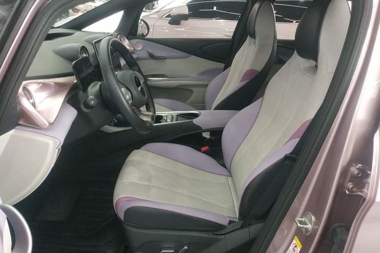 Used BYD Dolphin 2023 420 km Free Version
