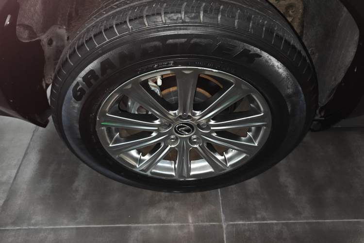 Used Lexus NX 2018 300 Front-Drive Freeline Edition
