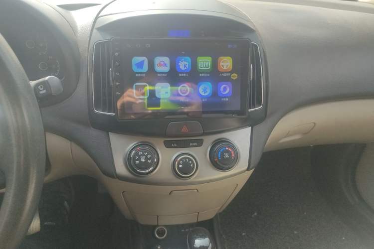 Used Hyundai Celesta 2011 1.6L Automatic Comfort Edition Audio And AC Panel