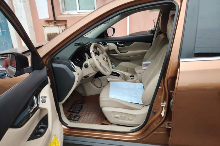 Used Nissan X-Trail 2016 2.5L CVT Sport Edition 4WD Left Front Seat