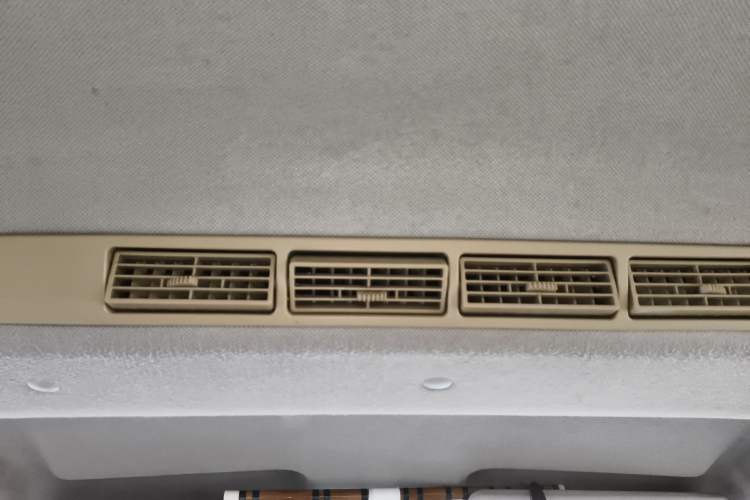 Used CHANGAN KAICHENG Ounuo S 2012 1.5L Elite Version Headliner