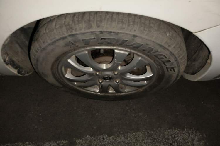 Used Changan Alsvin V3 2012 1.3L Manual Luxury Version China IV Standard