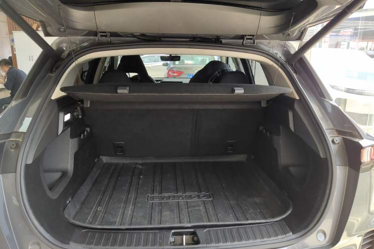Used Lynk & Co 06 EM-P 2020 PHEV Plus Trunk