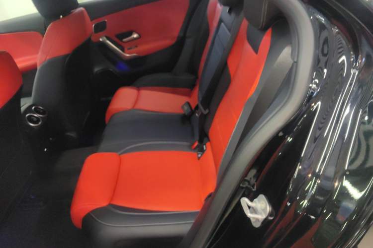 Used Mercedes-Benz A-AMG 2025-Year Restyled AMG A 35 L 4MATIC