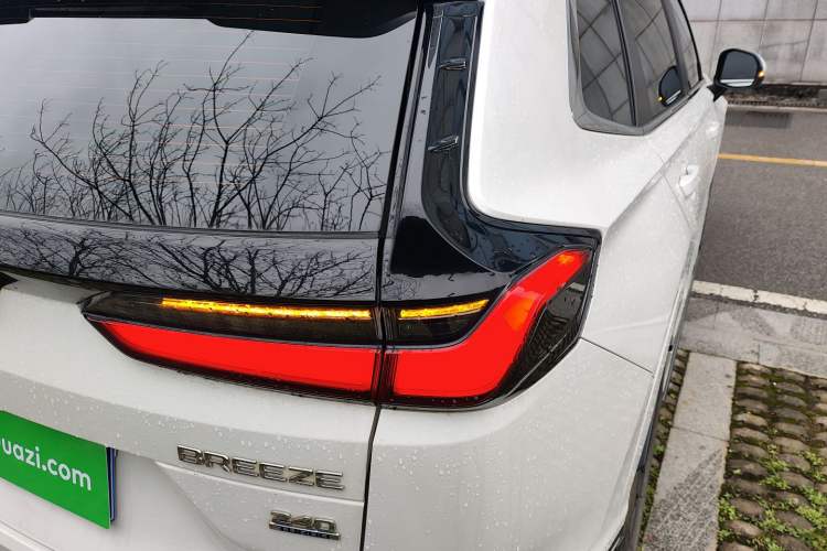 Used Honda Breeze 2023 240TURBO Two-Wheel Drive Elite Edition 5 Seats Right Rear Taillight