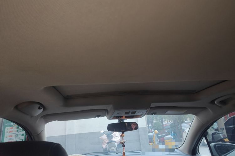 Used Buick Verano 2018 Sedan 20T Dual-Clutch Leading Model Headliner