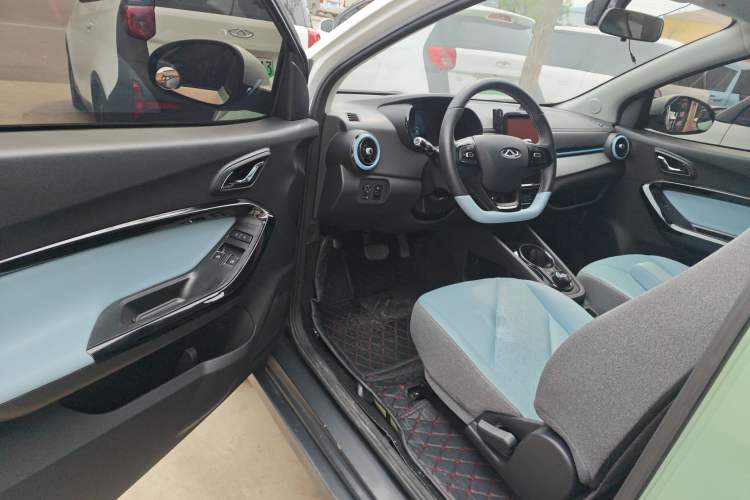 Used Chery QQ Little Ant 2023 251km True Love Edition Lithium Iron Phosphate Driver Seat