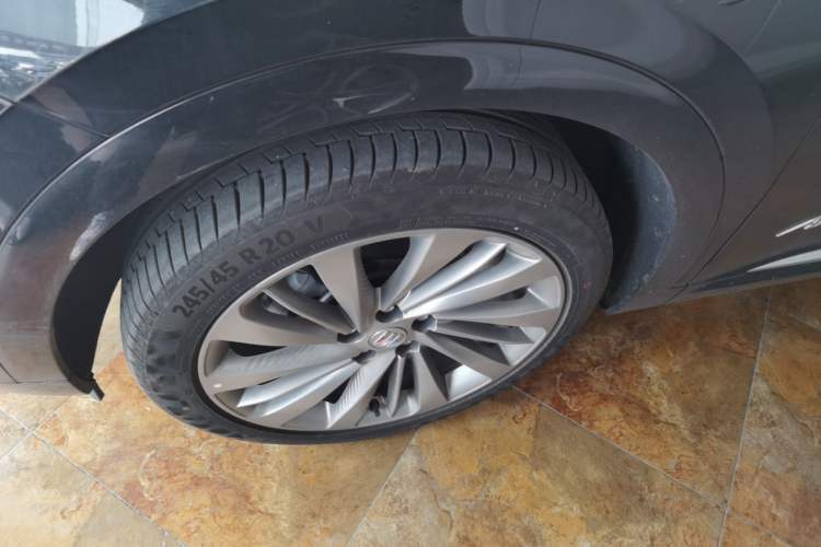 Used Buick Envision 2026 Model Equinox Plus Four-Wheel-Drive Avenir Aivia
