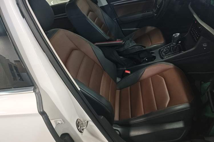 Used Volkswagen Lavida 2021 280TSI DSG Luxury Edition Right Front Seat