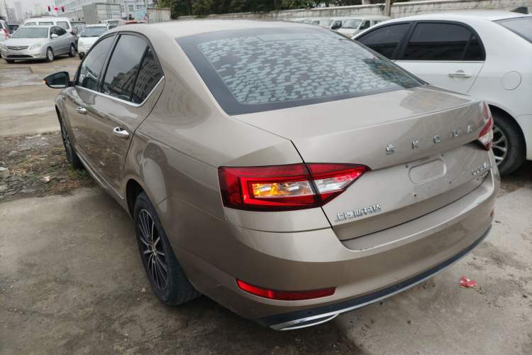 Used Skoda Octavia 2019 TSI230 DSG SmartDrive Luxury Edition China VI