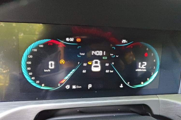 Used CHANGAN CS35PLUS 2023 Enjoy Edition 1.4T DCT Luxury Model Odometer Close Up