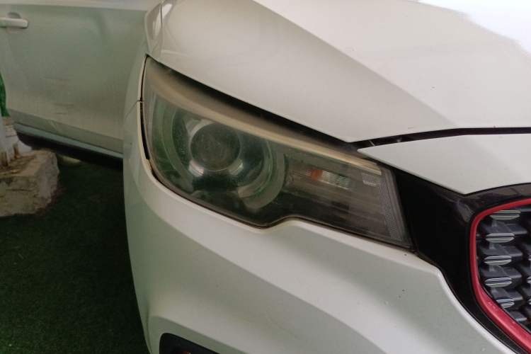 Used MG ZS 2017 16T Automatic Prestige Edition Right Front Headlight