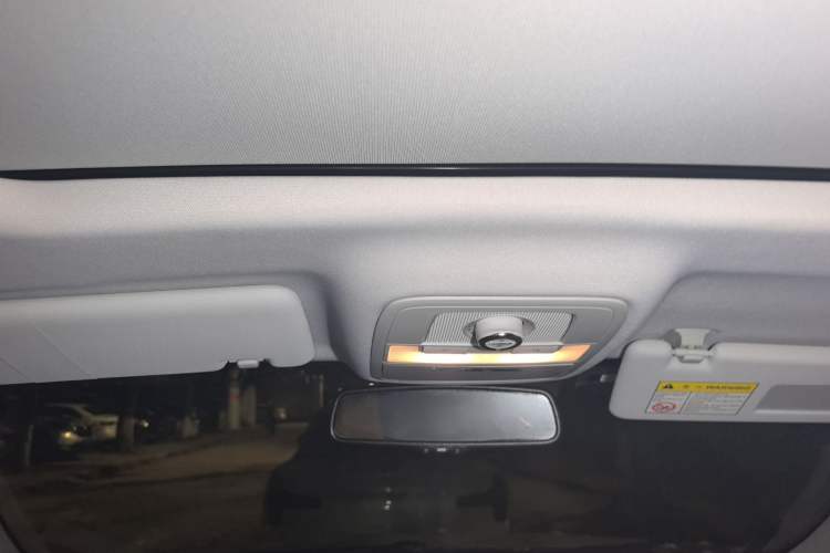 Used Roewe RX5 New Energy 2017 eRX5 50T Hybrid Connected Prestige Flagship Edition