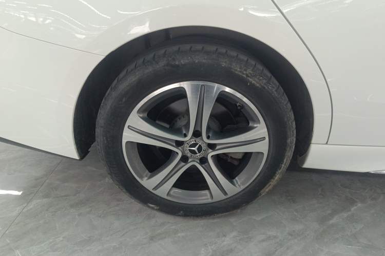Used Mercedes-Benz C-Class 2022 C 200 L Sport Edition Right Rear Wheel Hub