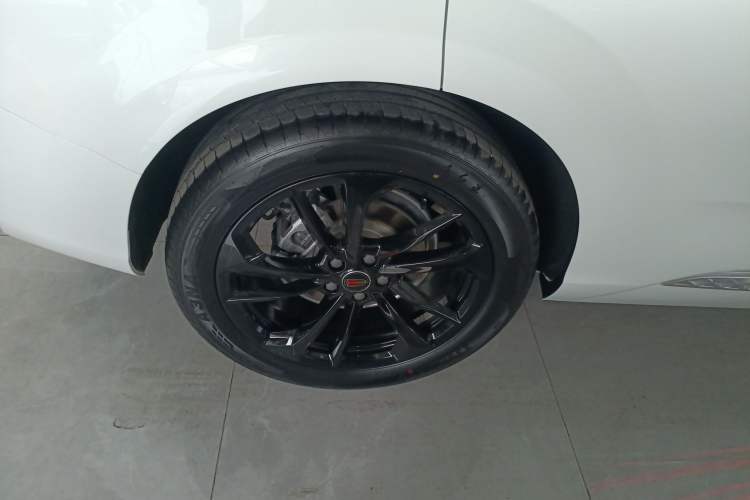 Used Hongqi HS3 PHEV 2025 Model PHEV 117km Jingwei PLUS Edition
