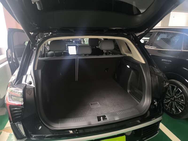 Used Hongqi HS3 PHEV 2025 Model 125km Jingwei PLUS 2 Millionth Anniversary Edition — 18